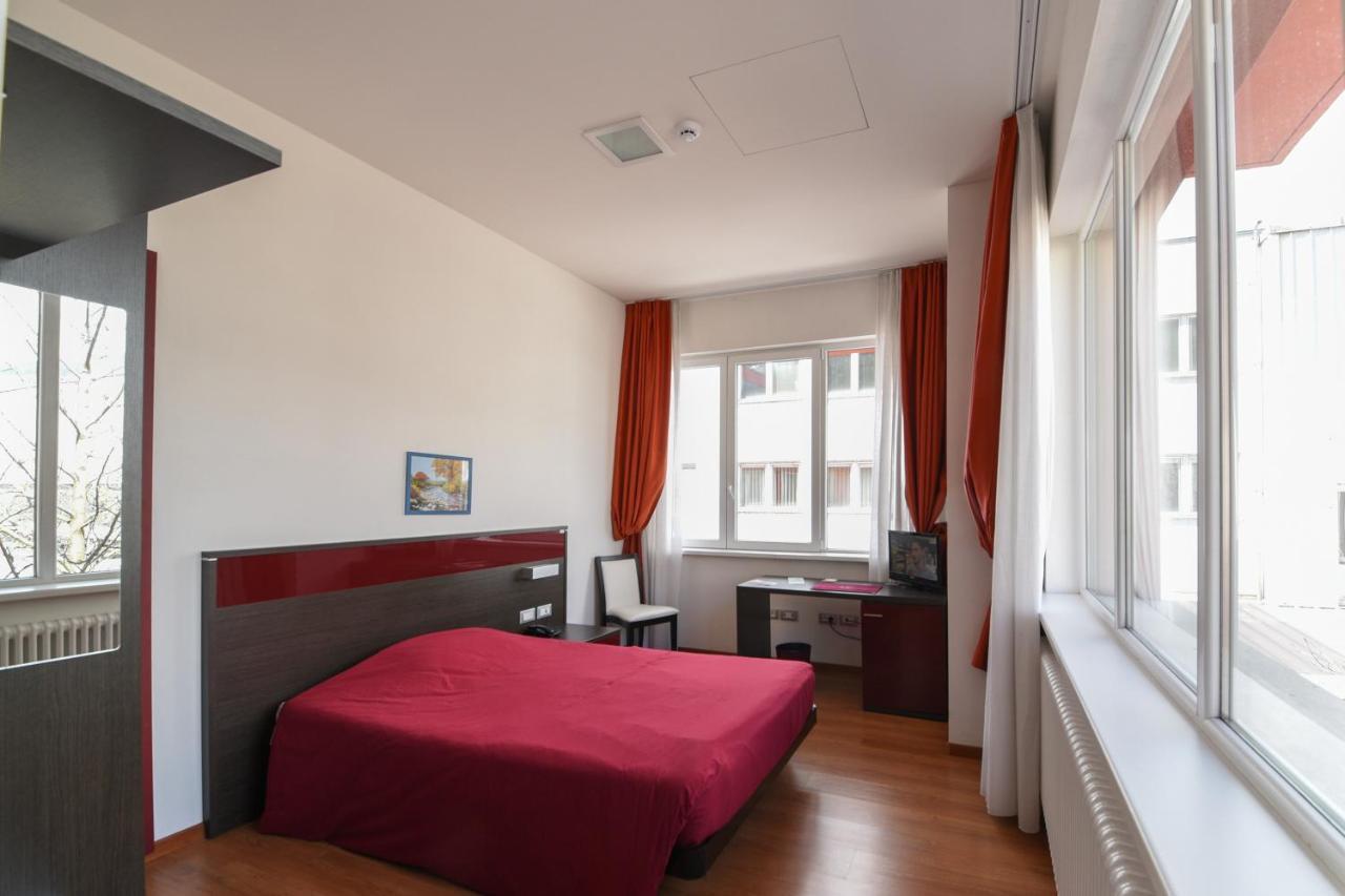 Hotel Fiera image 1