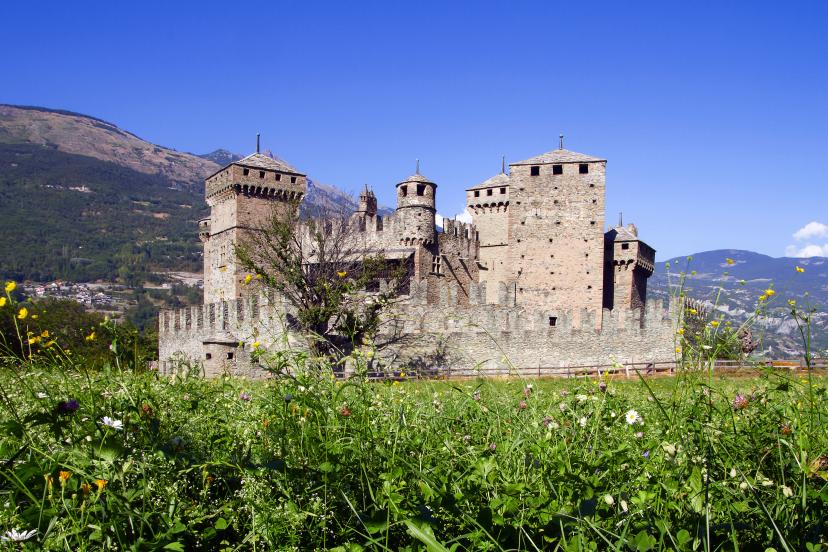 Castello di Fénis image 1