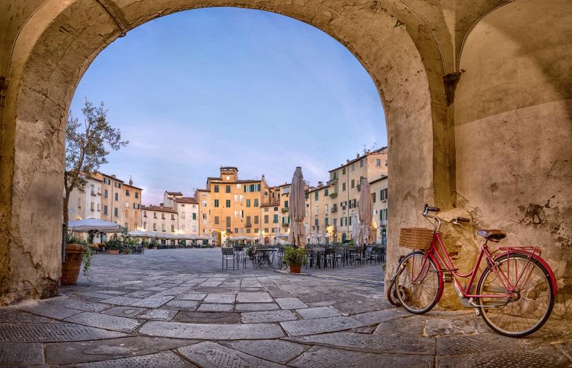 Lucca image 1