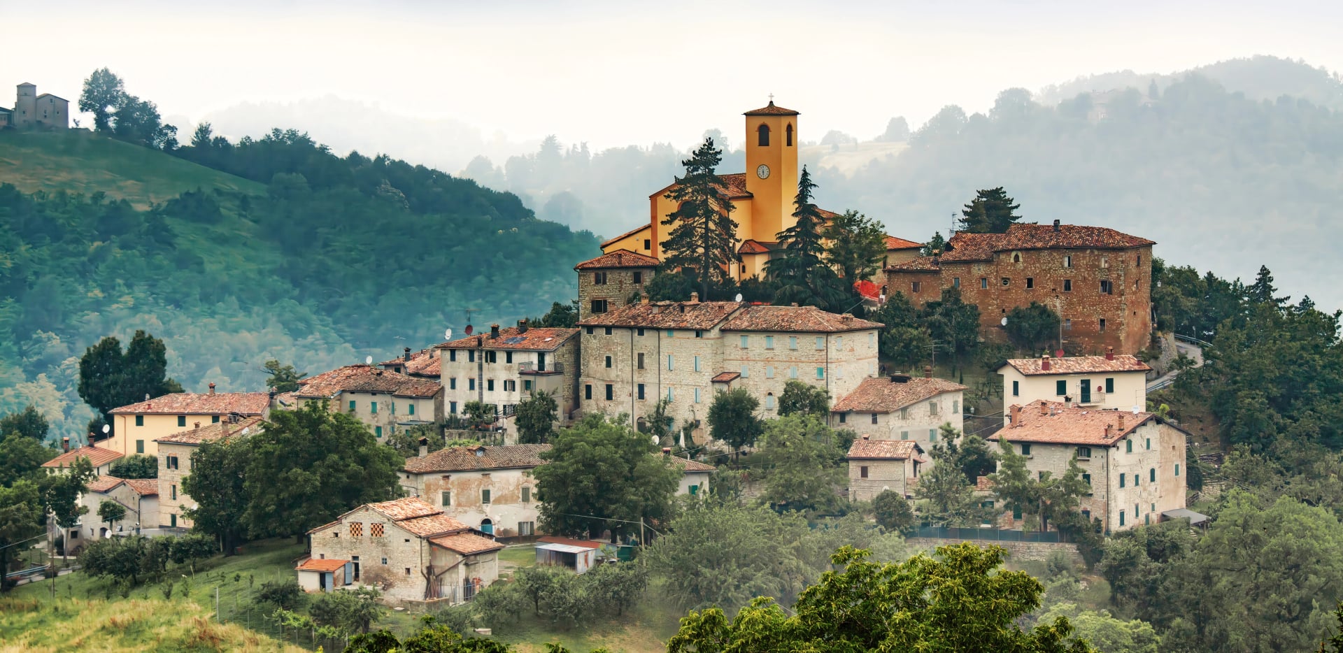 Montecorone - Zocca, ancient village of the Tuscan -Emilian Apennines